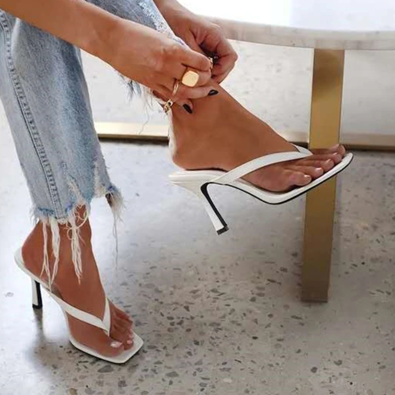 Women Shoes Black - Stylowe damskie klapki na obcasie czarne