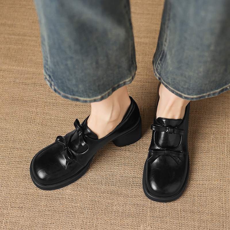 Krazing Pot Mikrofibra Okrągły – Oxford Lace Up Women recenzja i cena